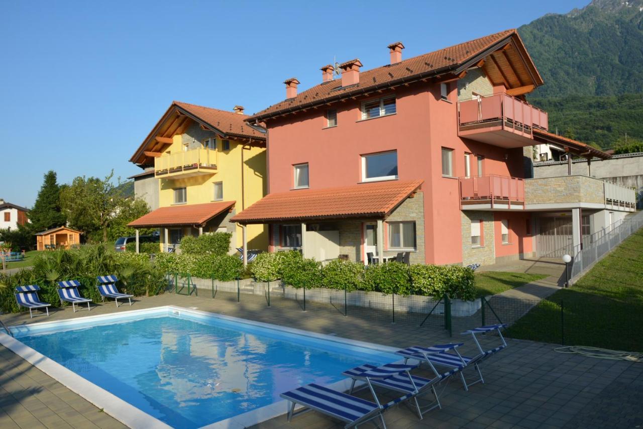 Residence Girasole Casa Gialla Colico Exterior foto